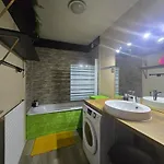 Le Bollywood 2 - 2 Ch. - Wifi - Centre-ville - Spacieux *